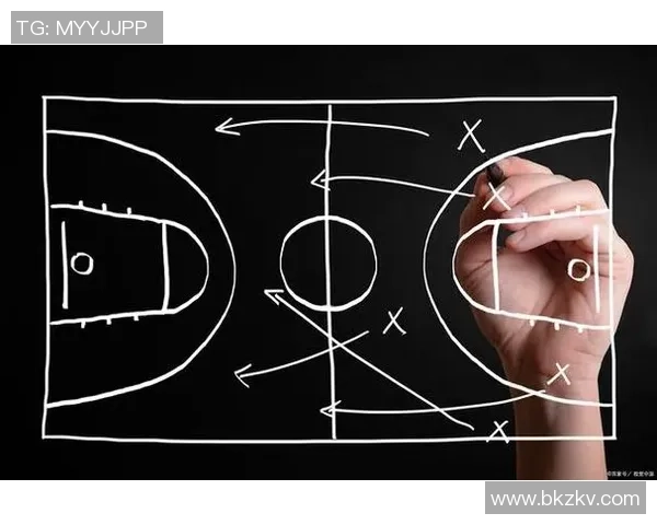 重庆篮球队战术解析与提升策略探讨助力球队更上一层楼 重庆篮球队战术解析与提升策略探讨助力球队更上一层楼