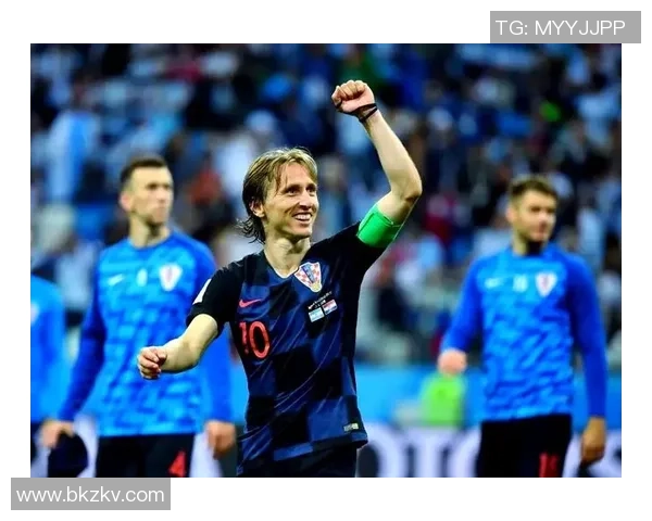 克罗地亚足球明星8号的辉煌历程与传奇瞬间回顾 克罗地亚足球明星8号的辉煌历程与传奇瞬间回顾