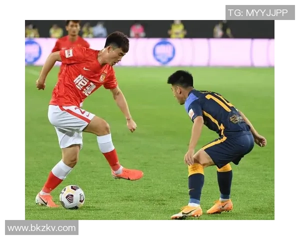 广州足球队防反战术解析与得失评估的深度剖析 广州足球队防反战术解析与得失评估的深度剖析