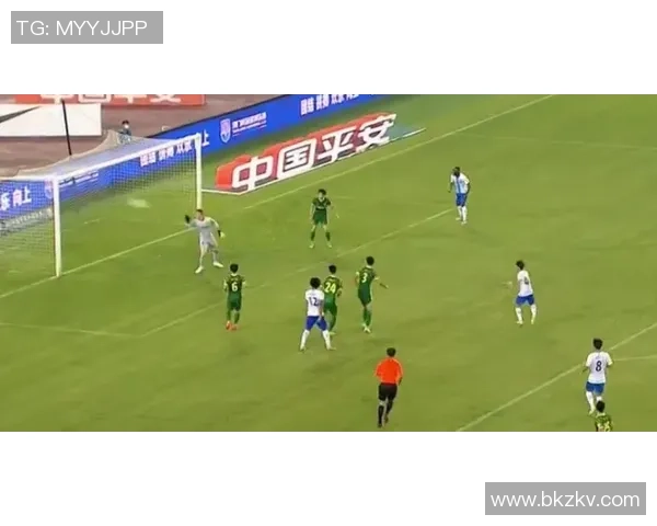 足球明星光临纳雍引发热议球迷期待与偶像亲密接触 足球明星光临纳雍引发热议球迷期待与偶像亲密接触