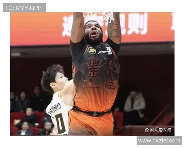 赛后分析:杭州篮球队与成都篮球队的战术对决与技术细节探讨 赛后分析:杭州篮球队与成都篮球队的战术对决与技术细节探讨